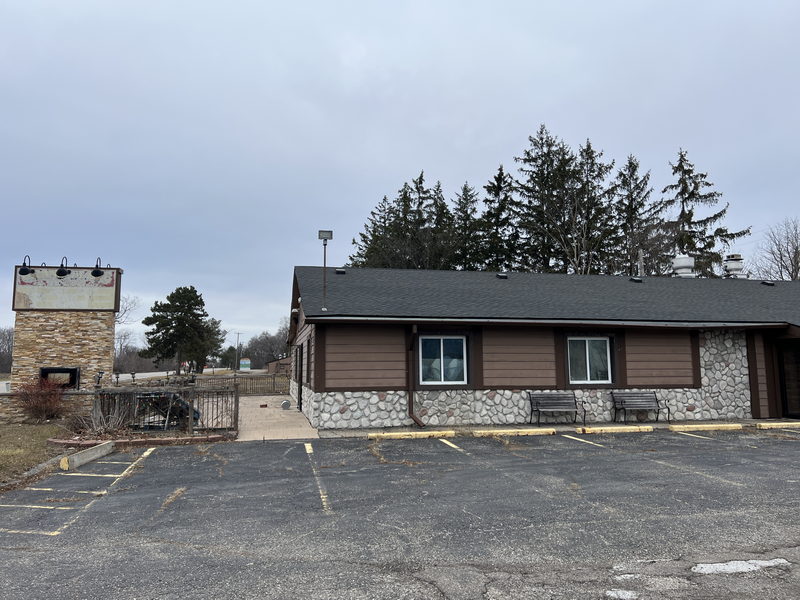 Loch Lomond Golf Club - Restaurant Next Door - Highway 54 Bar And Grill